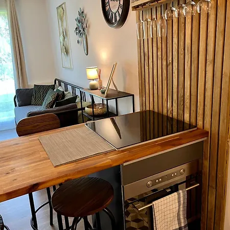 شقة Le Freya Avec Terrasse A 5 Min Honfleur - Piscine - Parking - Wifi إكوموفيل