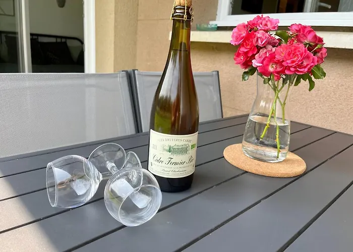 Apartment Le Freya Avec Terrasse A 5 Min Honfleur - Piscine - Parking - Wifi *